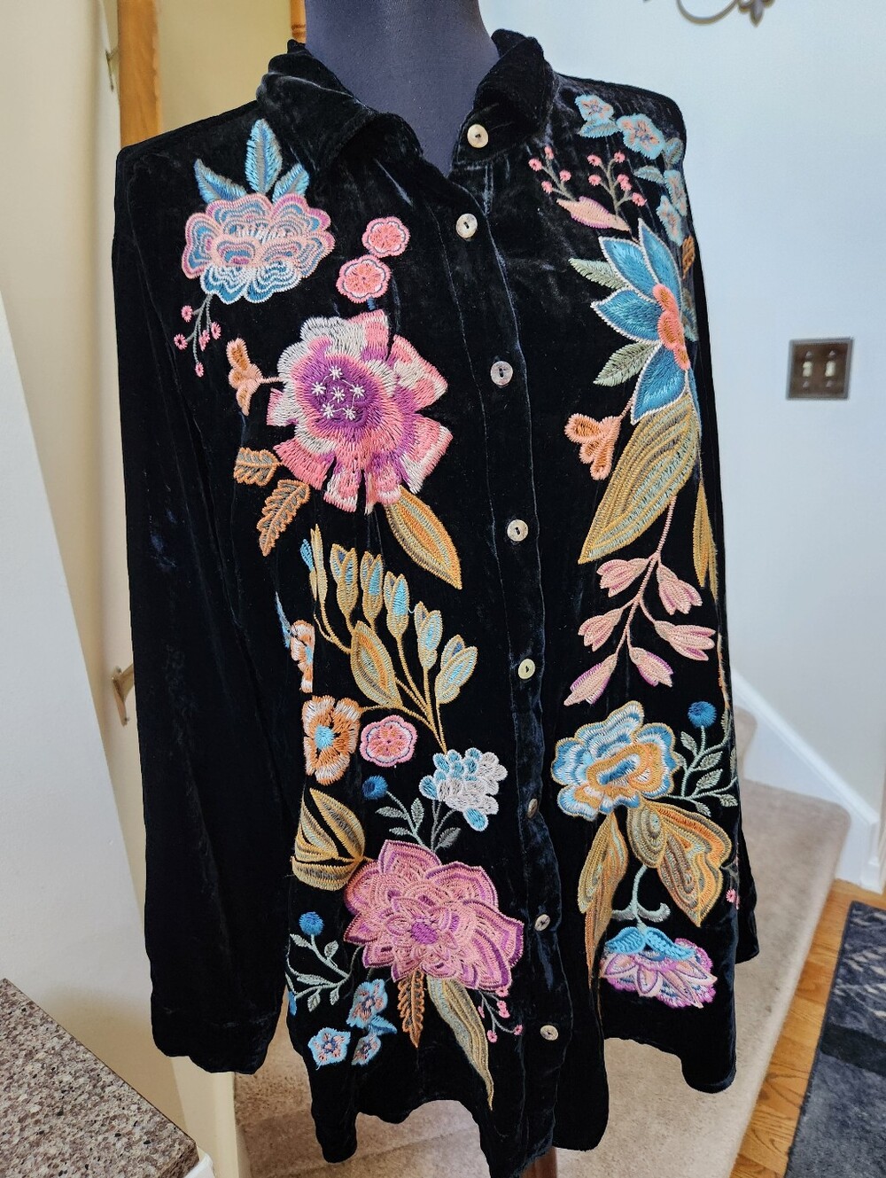 Johnny Was BIANCA Velvet Oversized Shirt Medium - Picture 8 of 14